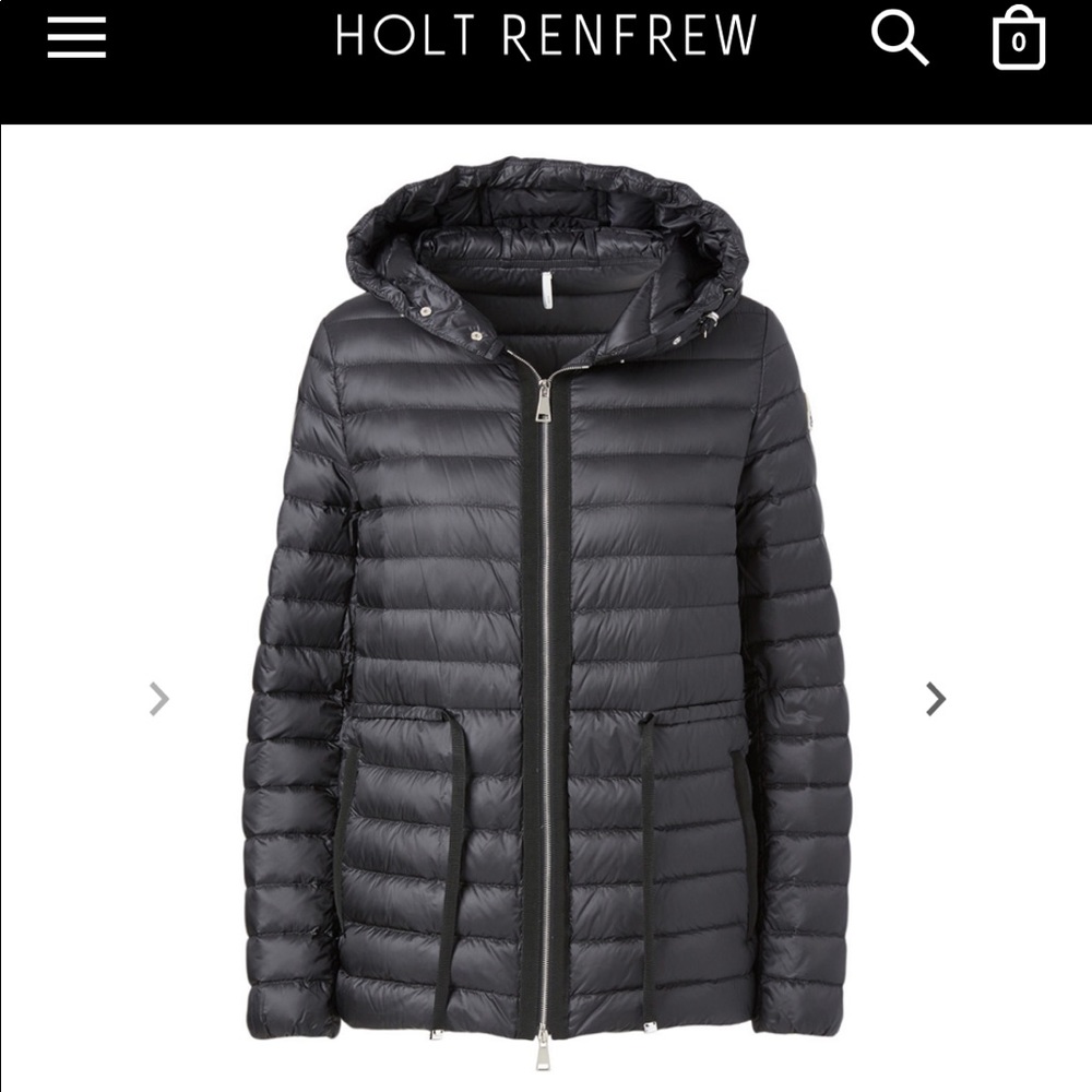 **SOLD**Moncler Raie short parka in black (Size 1)